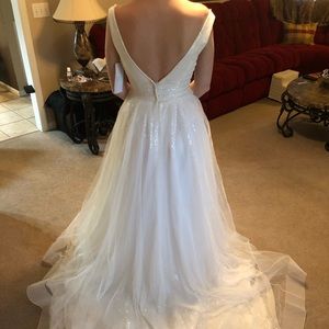 Wedding dress
